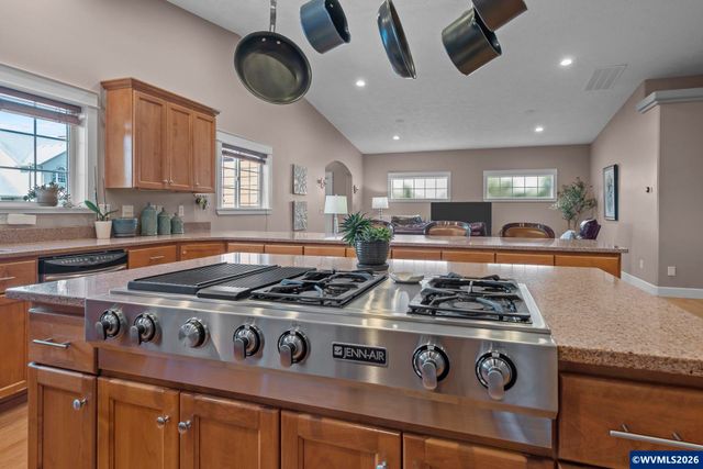 5960 Montevallo St SE, Salem, OR 97306