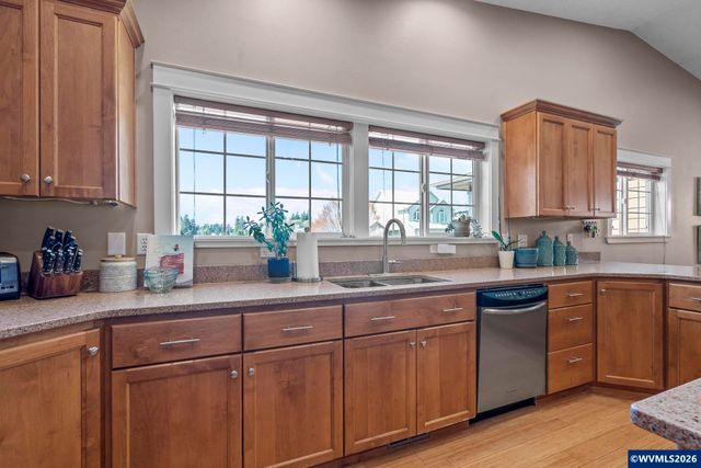 5960 Montevallo St SE, Salem, OR 97306