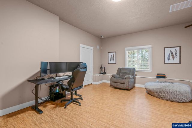 5960 Montevallo St SE, Salem, OR 97306