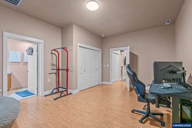 5960 Montevallo St SE, Salem, OR 97306