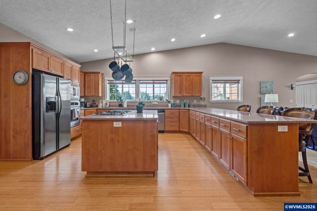 5960 Montevallo St SE, Salem, OR 97306