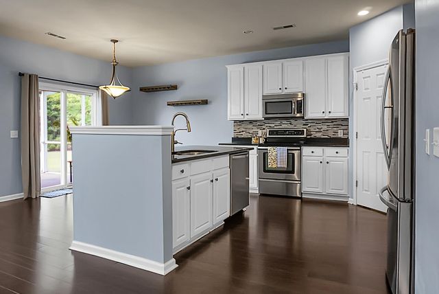 515 Flycatcher Drive, Goose Creek, SC 29445