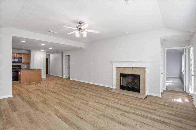 21126 Amber Crossing Drive, Richmond, TX 77406