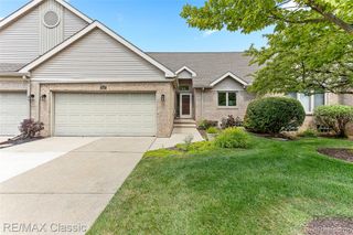 227 Edington Circle, Canton, MI 48187