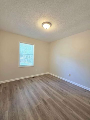 232 Hampton Drive, Dallas, GA 30132