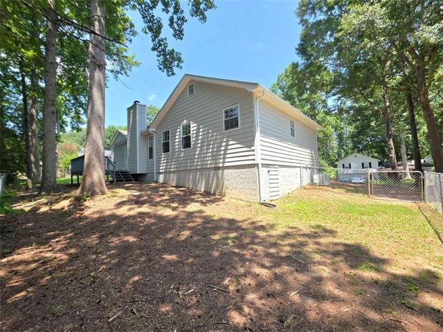 232 Hampton Drive, Dallas, GA 30132