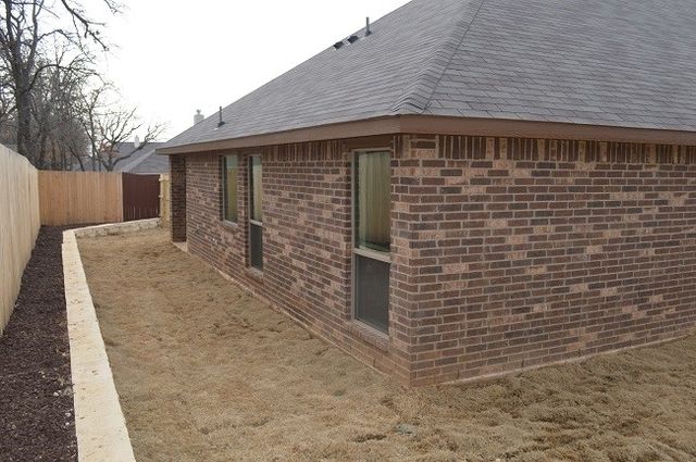 320 Springtree Street, Denton, TX 76209