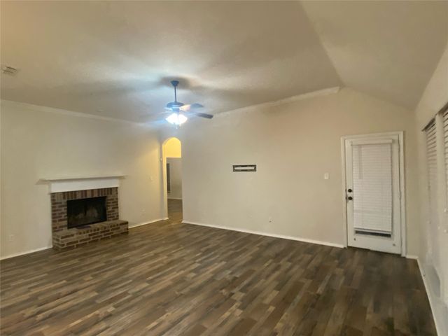 320 Springtree Street, Denton, TX 76209