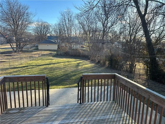 1319 S Crane Street, Independence, MO 64055