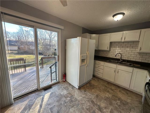 1319 S Crane Street, Independence, MO 64055