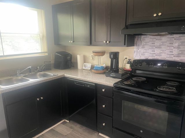 904 W Hemlock St., Andrews, SC 29510