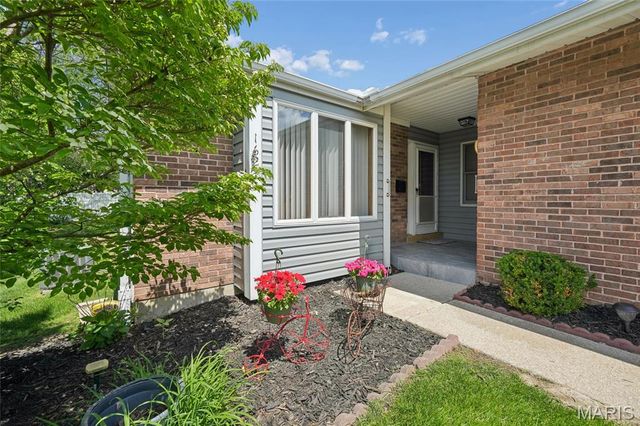 1621 Rosewall Drive F, St Charles, MO 63303