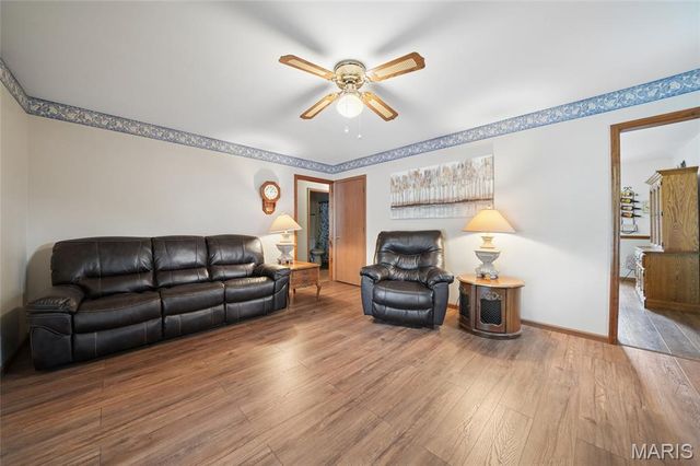 1621 Rosewall Drive F, St Charles, MO 63303