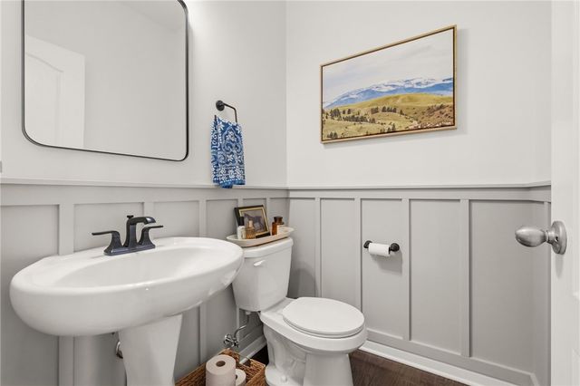 213 Eagle Dr, Cranberry Twp, PA 16066