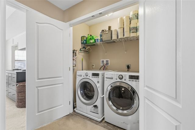 213 Eagle Dr, Cranberry Twp, PA 16066