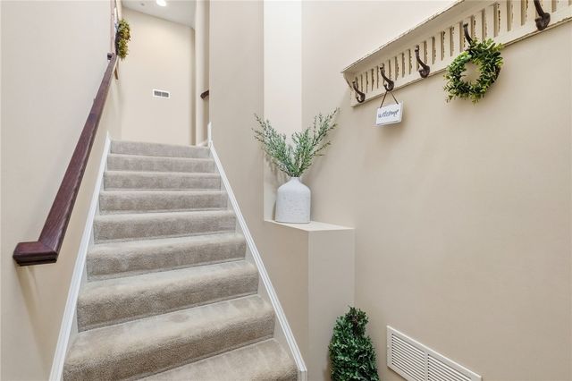 213 Eagle Dr, Cranberry Twp, PA 16066