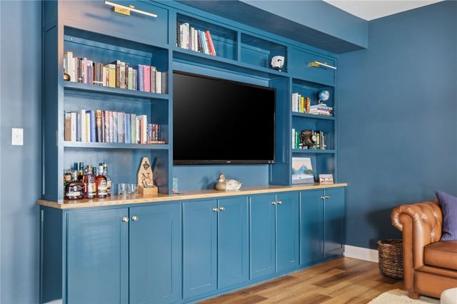 213 Eagle Dr, Cranberry Twp, PA 16066