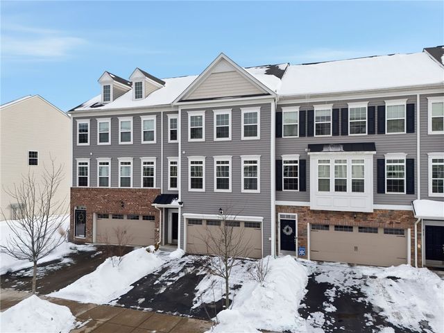 213 Eagle Dr, Cranberry Twp, PA 16066