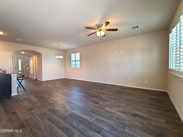 7421 EAGLE VISTA Drive, El Paso, TX 79911