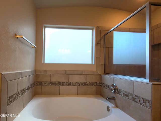 7421 EAGLE VISTA Drive, El Paso, TX 79911