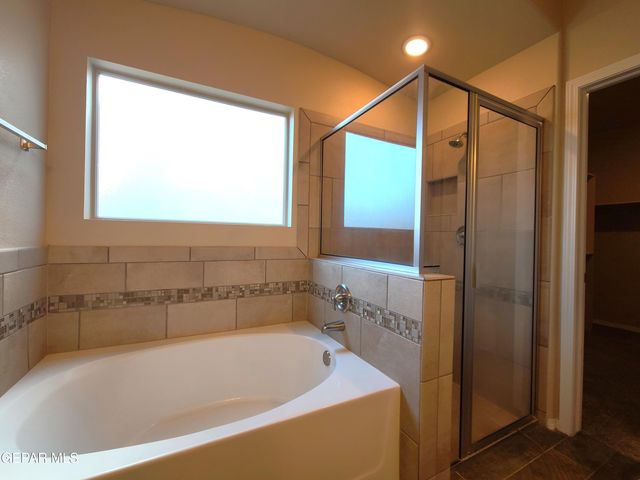7421 EAGLE VISTA Drive, El Paso, TX 79911