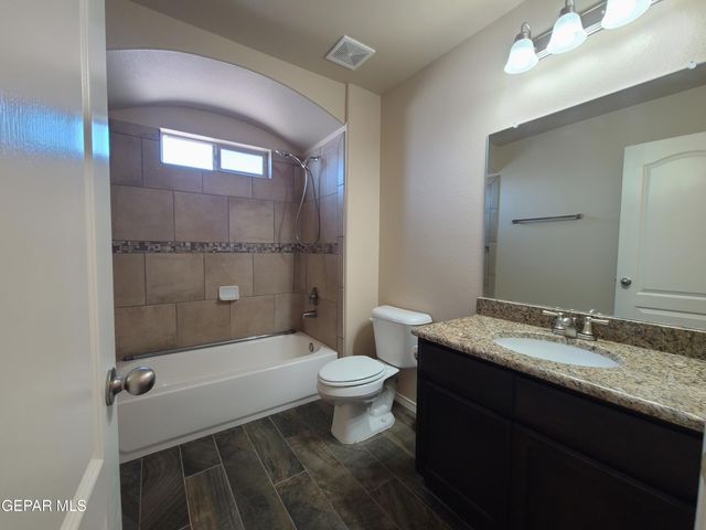 7421 EAGLE VISTA Drive, El Paso, TX 79911