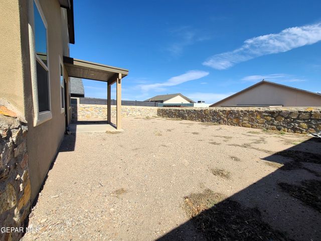 7421 EAGLE VISTA Drive, El Paso, TX 79911
