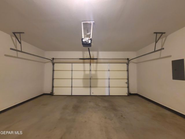 7421 EAGLE VISTA Drive, El Paso, TX 79911
