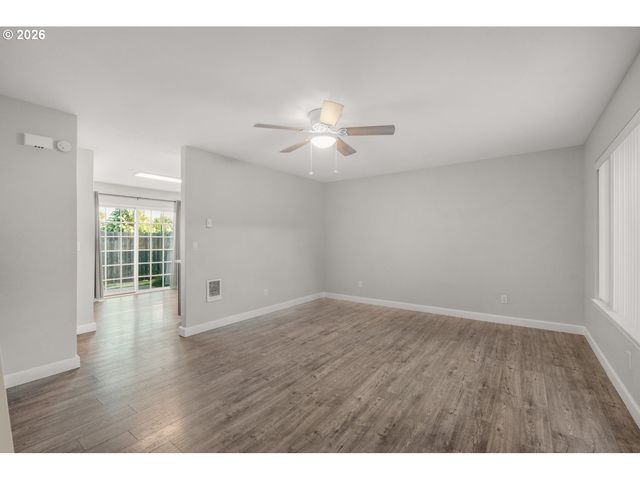 5304 Ne 84TH Loop D14, Vancouver, WA 98662