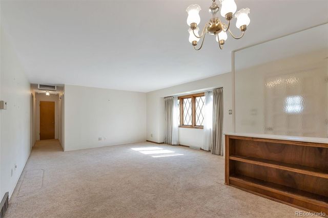 7085 S Dexter Street, Centennial, CO 80122