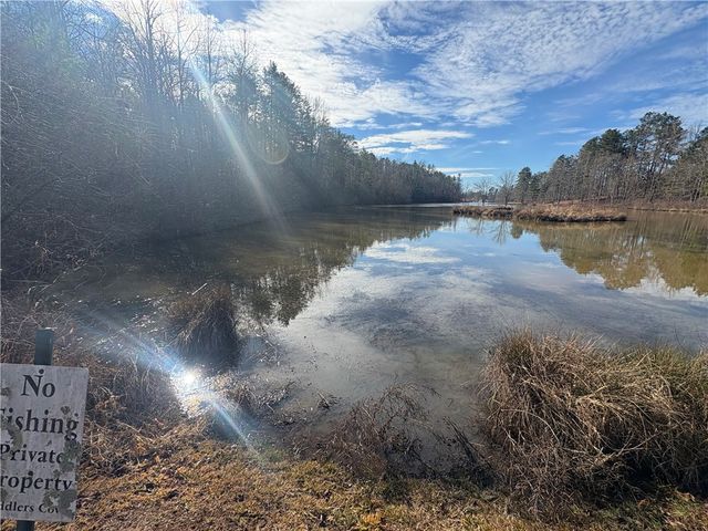 621 The Bear Boulevard, Tamassee, SC 29686
