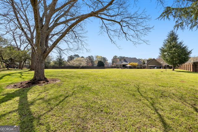 21 Hunters Overlook Drive, Senoia, GA 30276