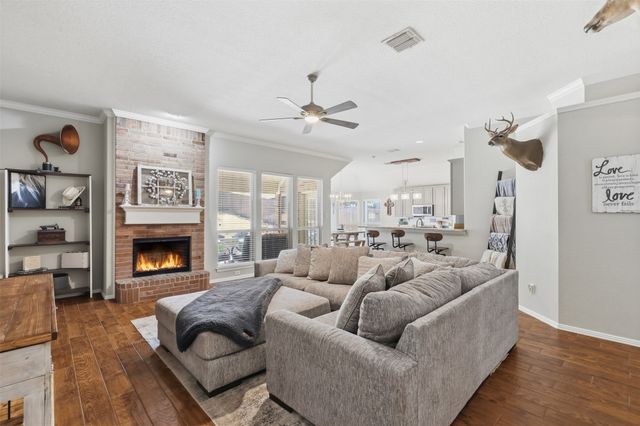 172 Overland Trail, Willow Park, TX 76087