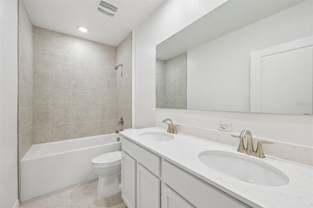 12040 RAMONA AVENUE, Port Charlotte, FL 33981