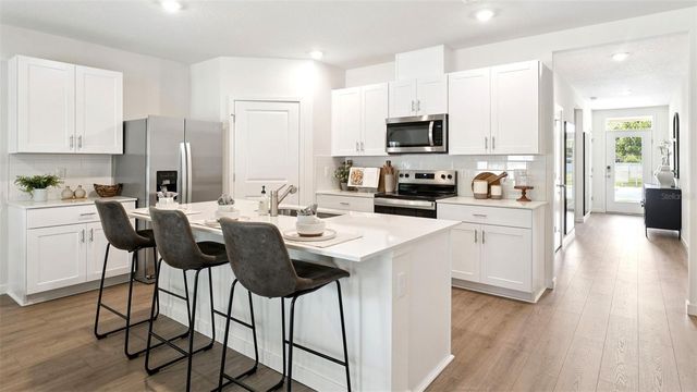 4907 MARSHELDER STREET, Apopka, FL 32712