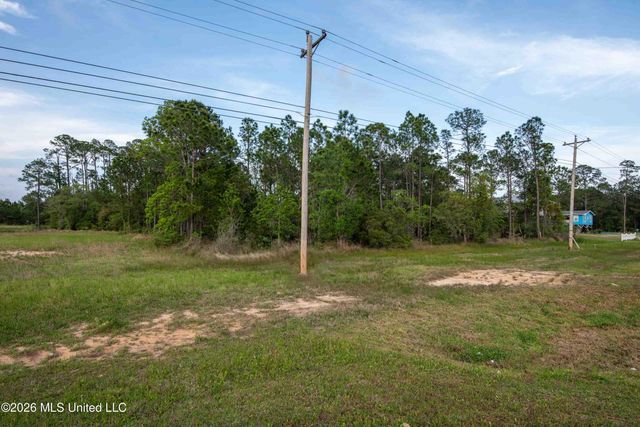 10862 Ms-43, Bay Saint Louis, MS 39520