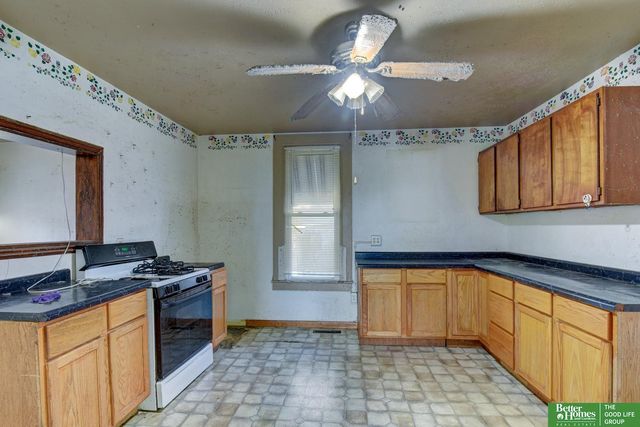 1914 Bancroft Street, Omaha, NE 68108