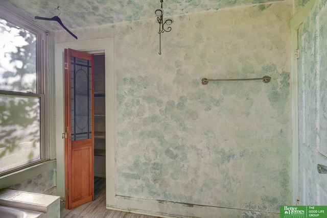 1914 Bancroft Street, Omaha, NE 68108