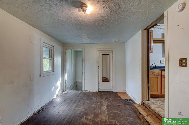 1914 Bancroft Street, Omaha, NE 68108