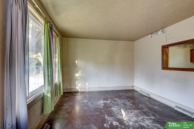 1914 Bancroft Street, Omaha, NE 68108