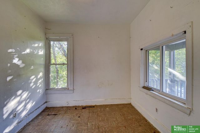 1914 Bancroft Street, Omaha, NE 68108