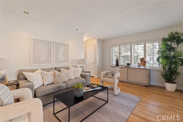 3426 Roxanne, Long Beach, CA 90808