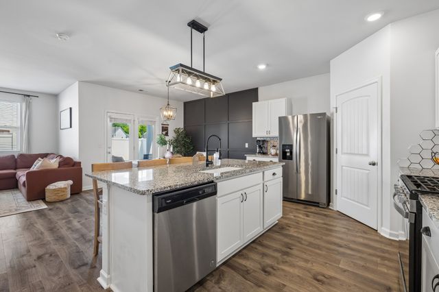 2013 Tate Farm Ln, White House, TN 37188
