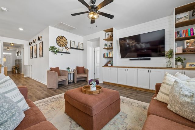2013 Tate Farm Ln, White House, TN 37188