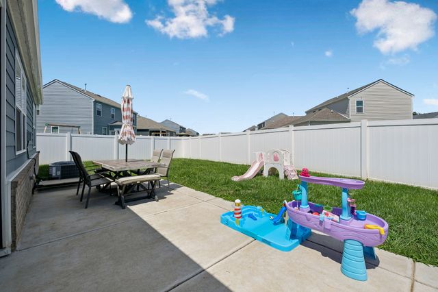 2013 Tate Farm Ln, White House, TN 37188