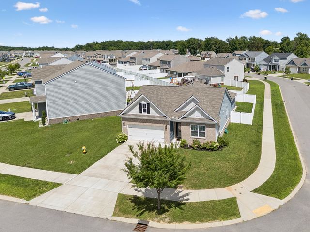 2013 Tate Farm Ln, White House, TN 37188