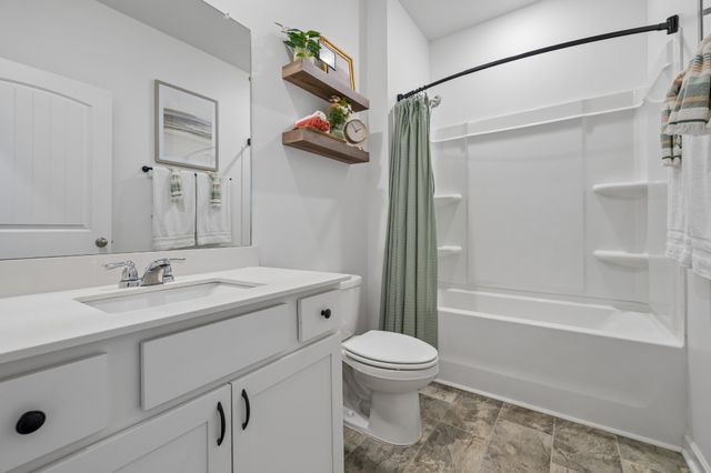 2013 Tate Farm Ln, White House, TN 37188