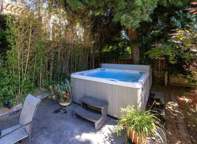 525 Clubhouse Drive, Aptos, CA 95003