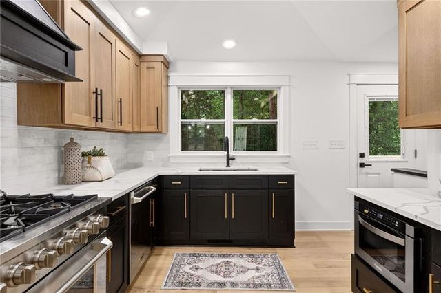 656 Channing Drive NW, Atlanta, GA 30318