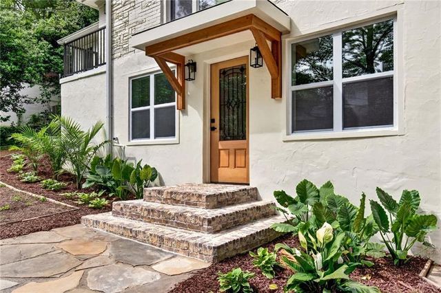656 Channing Drive NW, Atlanta, GA 30318